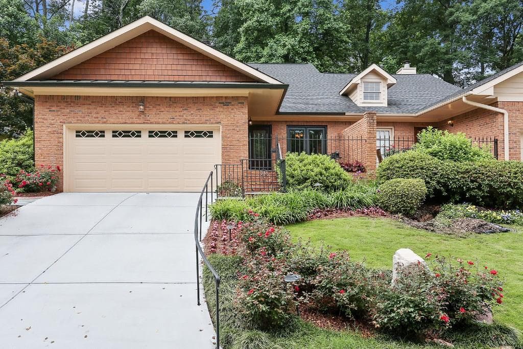 1195 Dorby Park Drive, Brookhaven, GA 30319 — most recent listing photo
