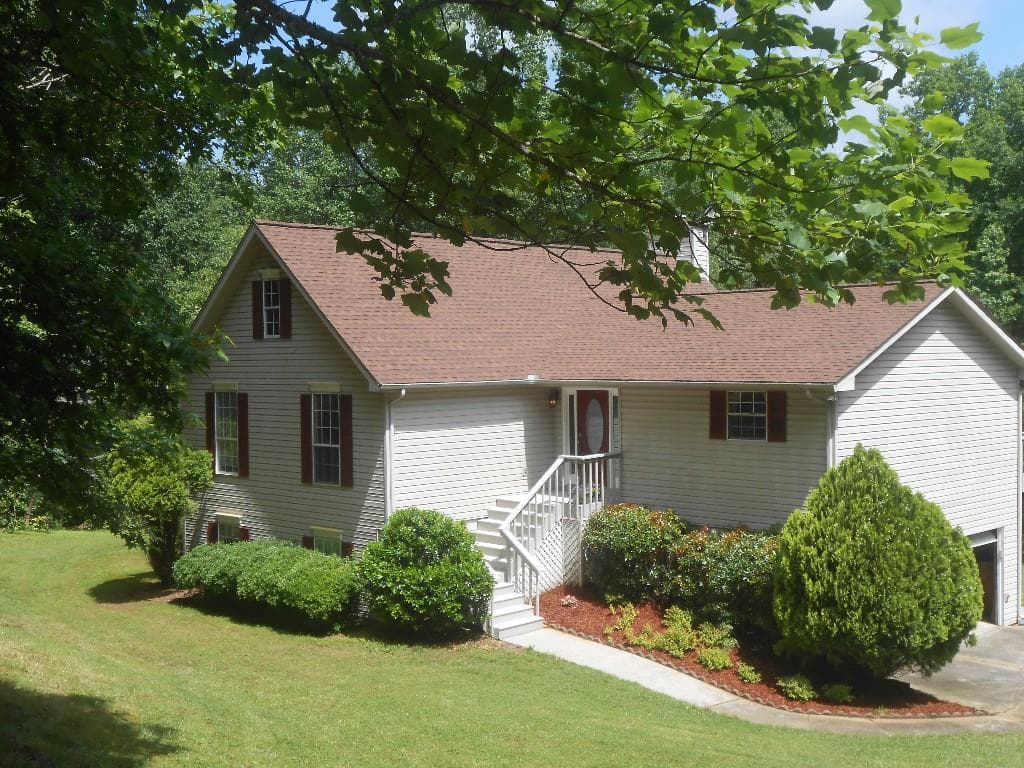 3110 Deepwater Drive, Gainesville, GA 30506 — most recent listing photo