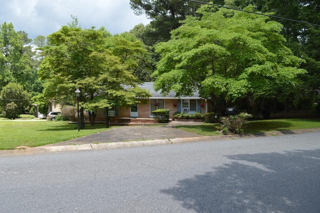 3 bedroom, 1,325 sq ft single family residence sold at 3000 Bay Berry Drive, Marietta, GA 30008