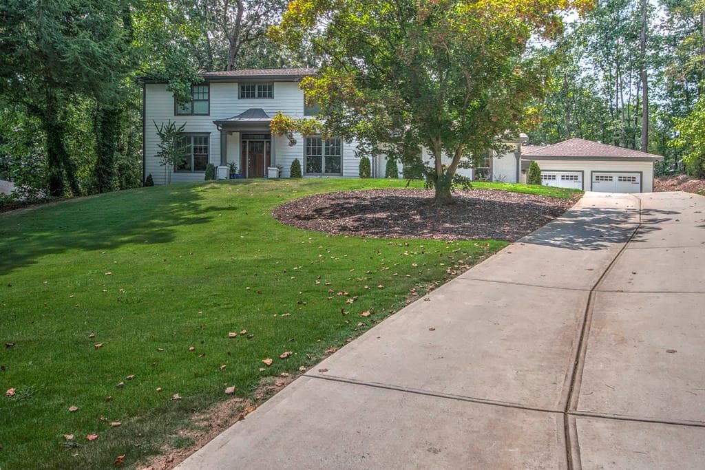 5 bedroom single family residence sold at 5180 Vernon Springs Trail, Atlanta, GA 30327