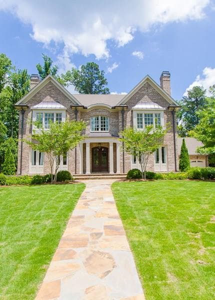 6 bedroom, 6,957 sq ft single family residence sold at 3760 Chelsey Lane, Atlanta, GA 30342