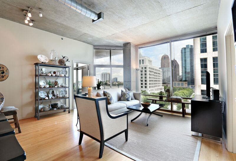 2 bedroom, 1,032 sq ft condominium sold at 943 Peachtree Street 711, Atlanta, GA 30309