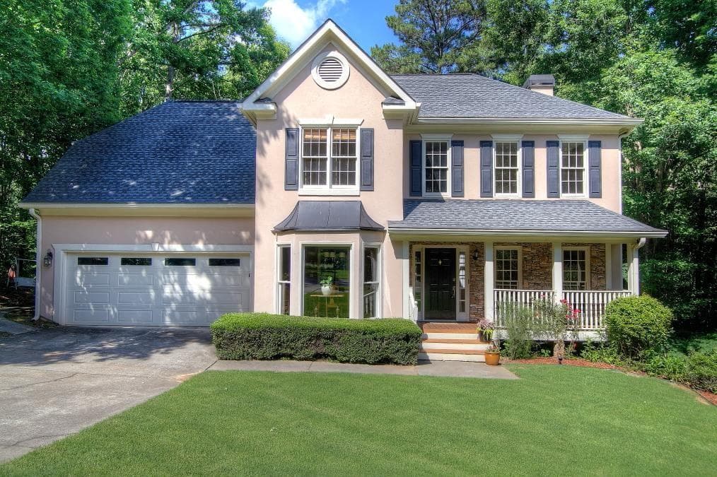 5 bedroom, 3,563 sq ft single family residence sold at 225 Colonial Drive, Woodstock, GA 30189