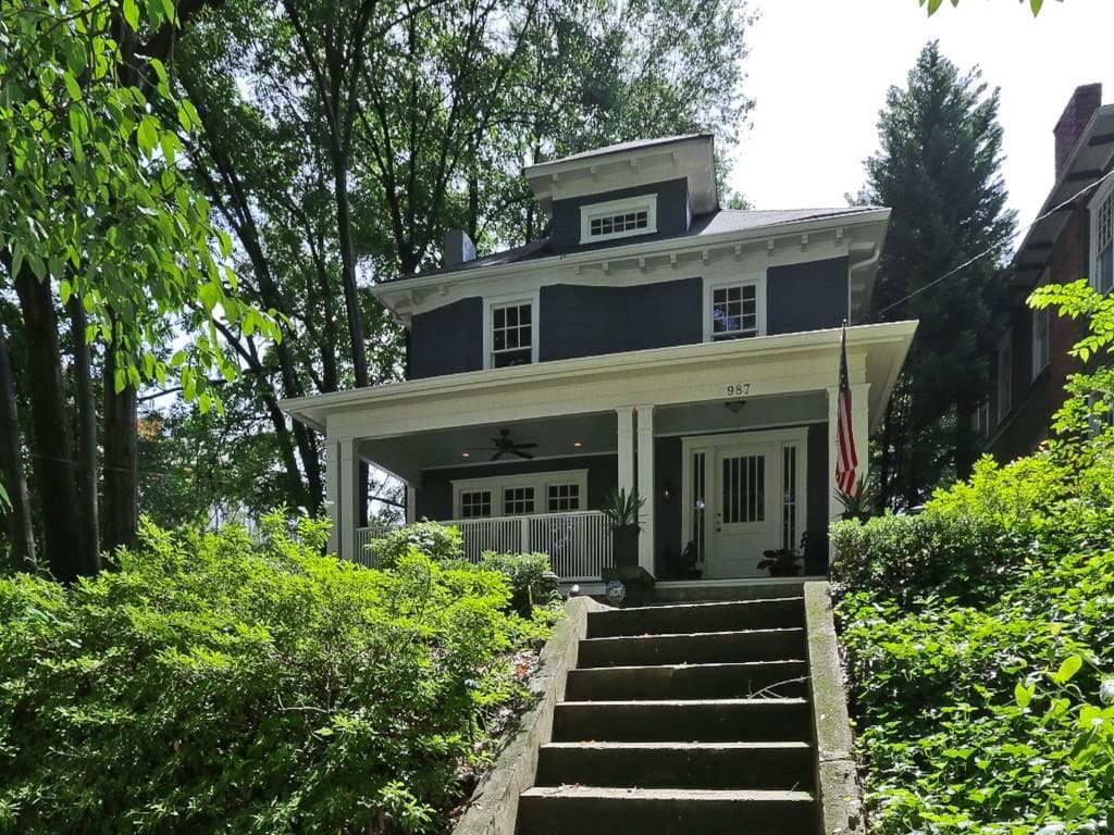 3 bedroom, 2,664 sq ft single family residence sold at 987 Myrtle Street, Atlanta, GA 30309