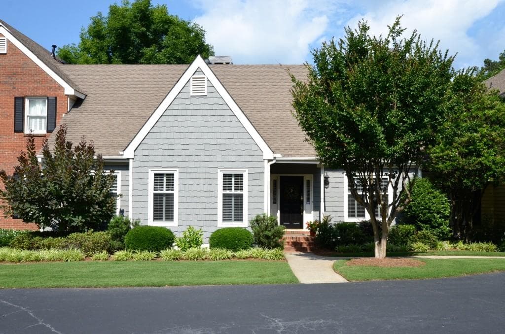 3 bedroom, 2,599 sq ft townhouse sold at 23 Vernon Glen Court, Atlanta, GA 30338