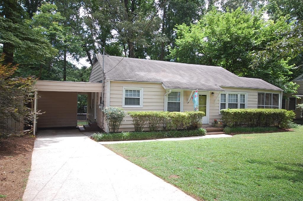 2271 Desmond Drive, Decatur, GA 30033 — most recent listing photo