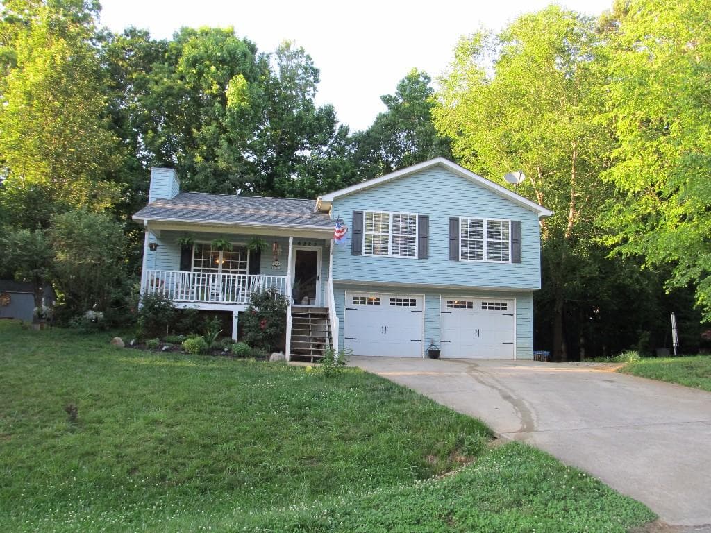 6325 Mitchell Creek Drive, Flowery Branch, GA 30542 — most recent listing photo
