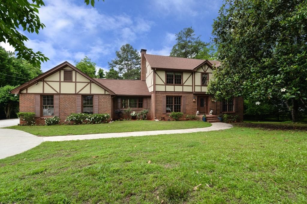 3275 Spalding Drive, Sandy Springs, GA 30350 — most recent listing photo