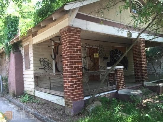 3 bedroom, 1,104 sq ft single family residence sold at 868 Metropolitan Pkwy, Atlanta, GA 30310