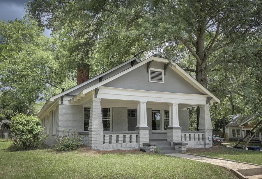 4 bedroom, 2,176 sq ft single family residence sold at 2100 Dunwoody Street, Atlanta, GA 30317
