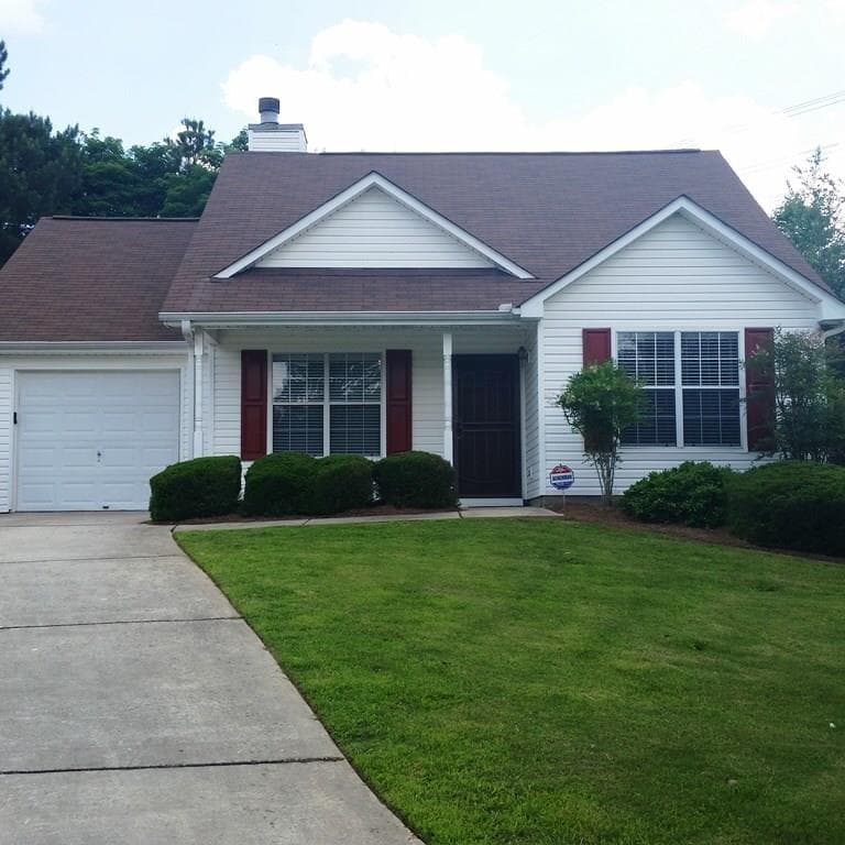 915 Maple Leaf Ridge, Jonesboro, GA 30238 — most recent listing photo