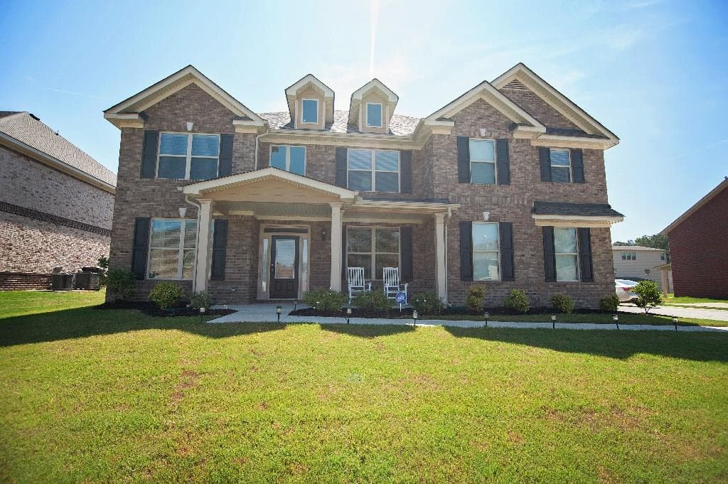 2945 Vine Ridge Drive, Powder Springs, GA 30127 — most recent listing photo