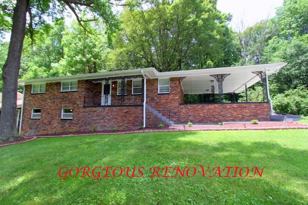 2707 Riggs Drive, East Point, GA 30344 — most recent listing photo
