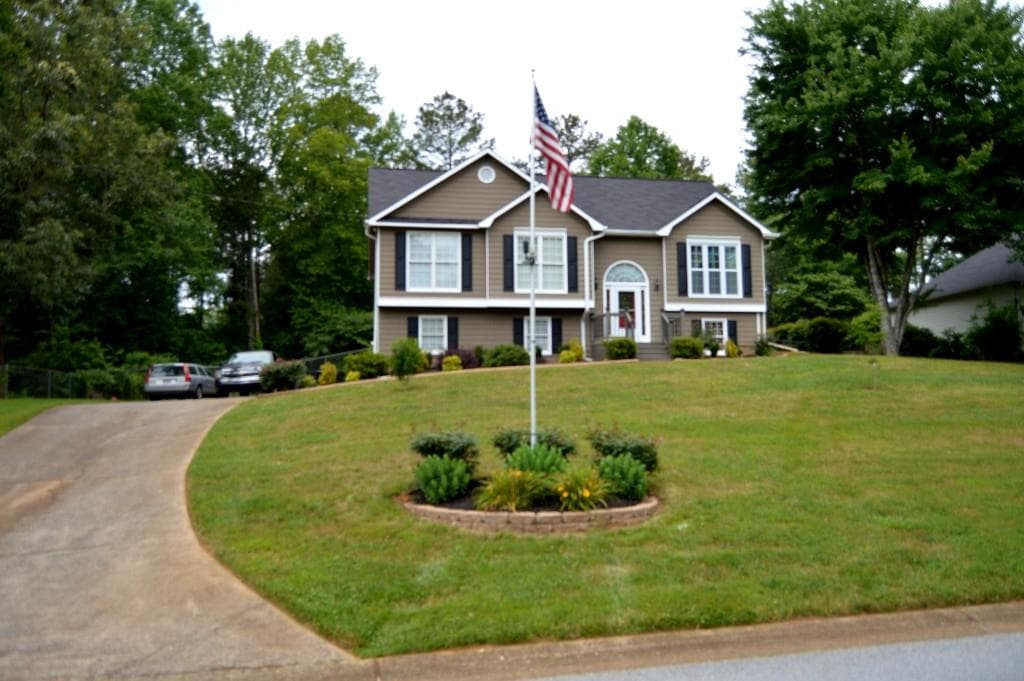 721 Maplelake Drive, Acworth, GA 30101 — most recent listing photo