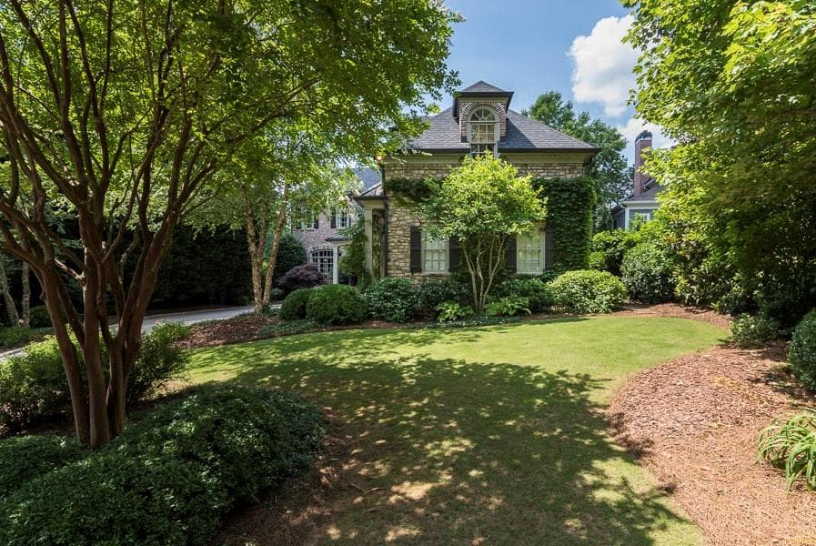 5 bedroom single family residence sold at 4565 Paper Mill Road, Marietta, GA 30067