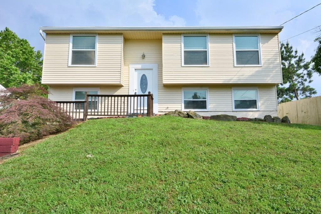 4 bedroom single family residence sold at 5956 WESTERN HILLS Drive, Norcross, GA 30071