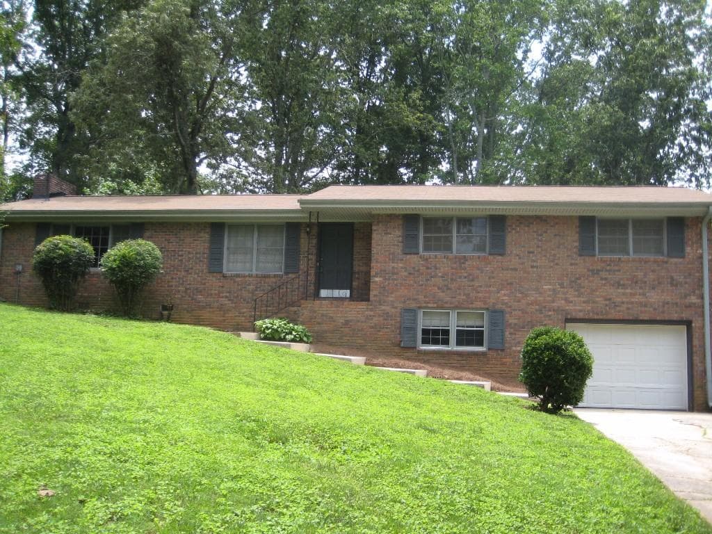 3 bedroom, 1,674 sq ft single family residence sold at 1830 Romans Drive, Marietta, GA 30062