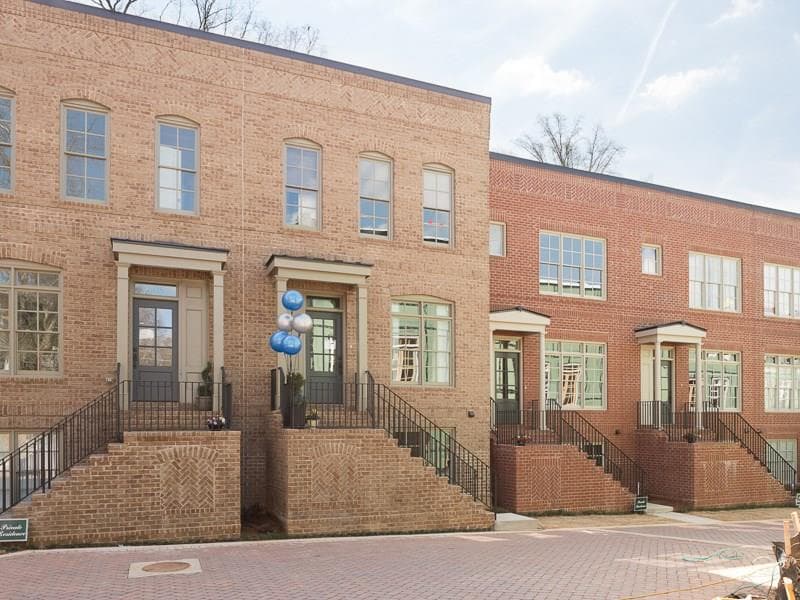 3 bedroom townhouse sold at 800 Virginia Park Circle 104, Atlanta, GA 30306