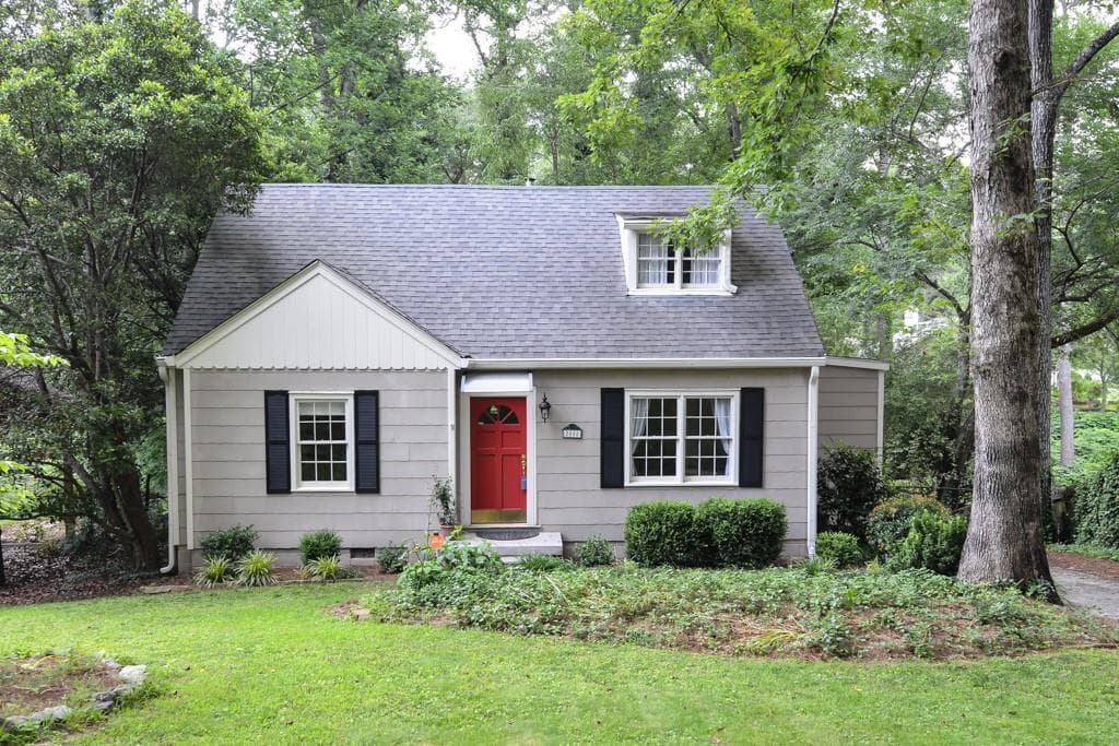 3 bedroom, 1,428 sq ft single family residence sold at 2888 Skyland Drive, Atlanta, GA 30341