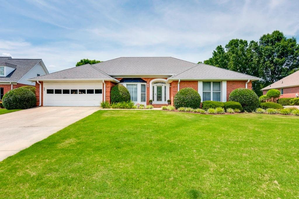 260 N Farm Drive, Alpharetta, GA 30004 — most recent listing photo