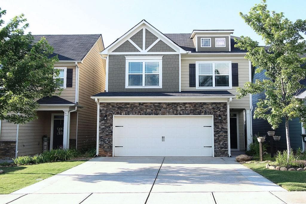 104 Oakmont Drive, Dawsonville, GA 30534 — most recent listing photo