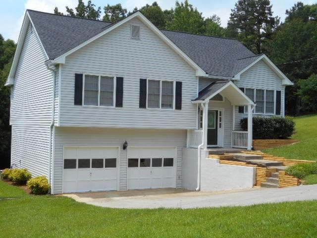 4618 Quail Pointe Drive, Flowery Branch, GA 30542 — most recent listing photo
