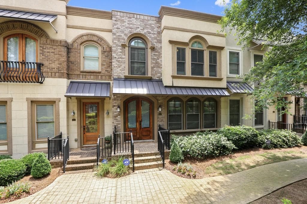 396 15th Street 6, Atlanta, GA 30318 — most recent listing photo