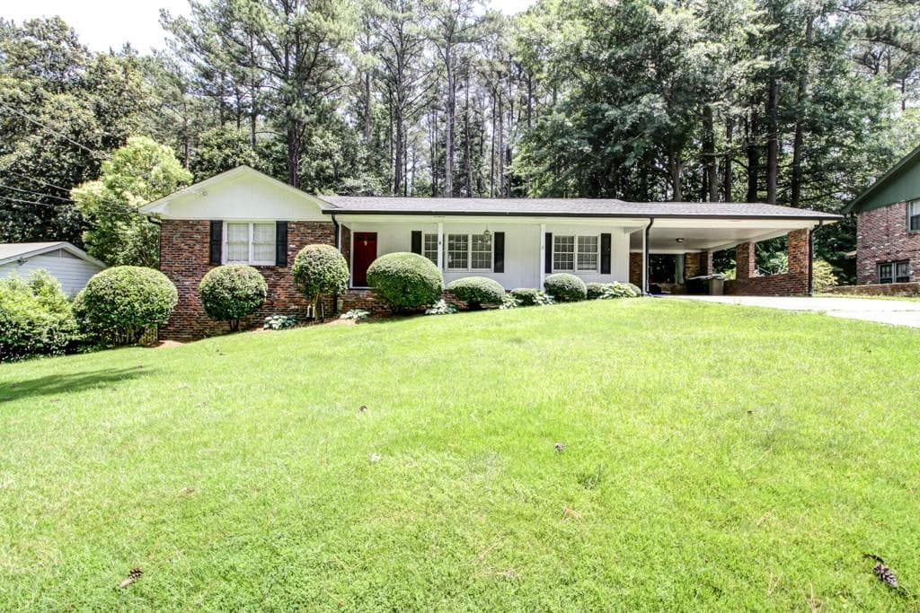 4 bedroom, 2,475 sq ft single family residence sold at 1879 Mount Brian Road, Atlanta, GA 30329