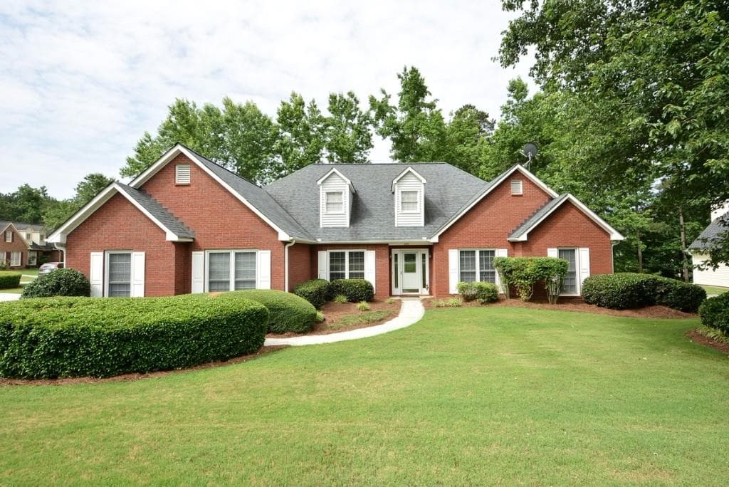 3 bedroom, 2,073 sq ft single family residence sold at 2240 Ashton Ridge Drive, Dacula, GA 30019