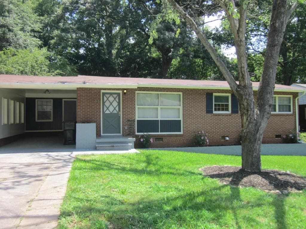 3076 Cloverhurst Drive, East Point, GA 30344 — most recent listing photo