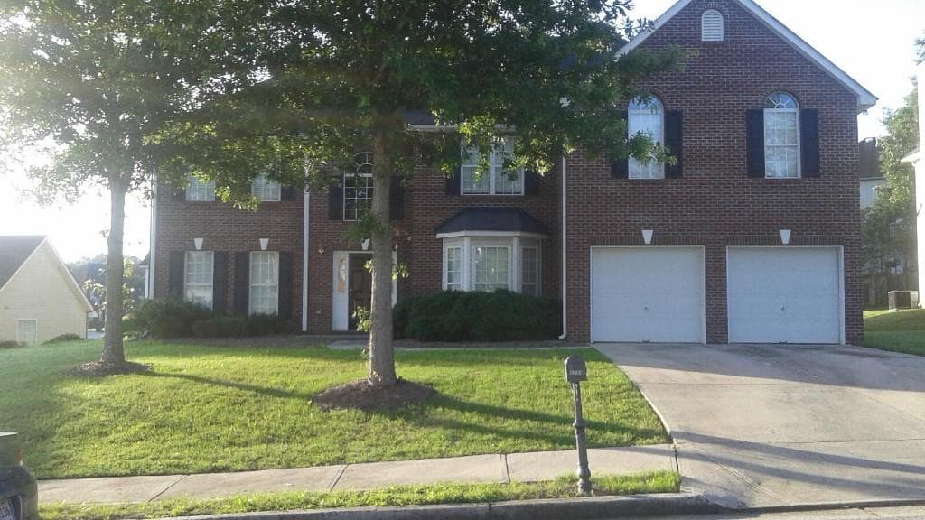 5 bedroom single family residence sold at 1214 Haynes Ridge Court, Grayson, GA 30017