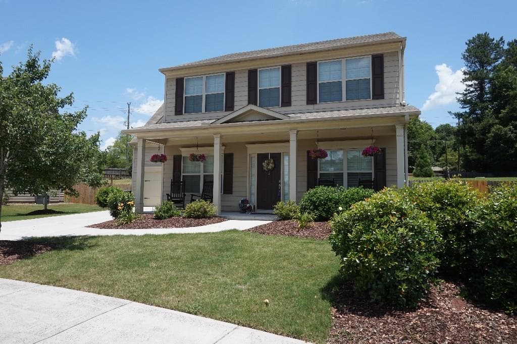 4 bedroom single family residence sold at 206 Haleys Court, Woodstock, GA 30188