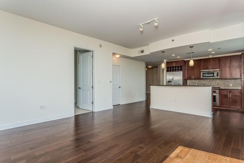 2 bedroom, 1,369 sq ft condominium sold at 270 17th Street 1802, Atlanta, GA 30363