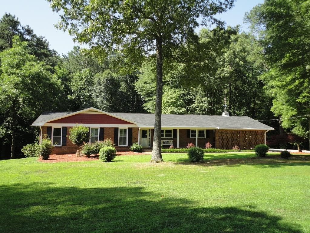 615 Hembree Road, Roswell, GA 30076 — most recent listing photo