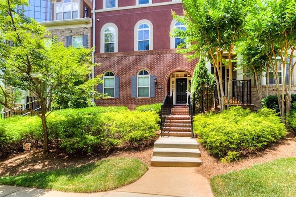 632 Perimeter Walk, Dunwoody, GA 30338 — most recent listing photo