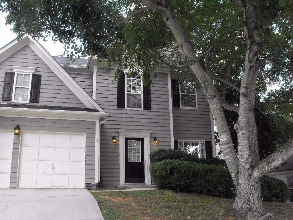3 bedroom, 2,118 sq ft single family residence sold at 1085 Kentucky Drive, Lawrenceville, GA 30044
