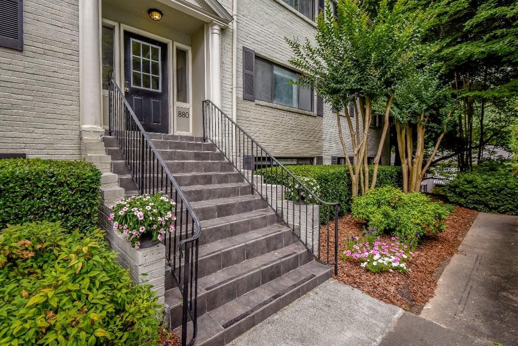 880 Glendale Terrace 10, Atlanta, GA 30308 — most recent listing photo