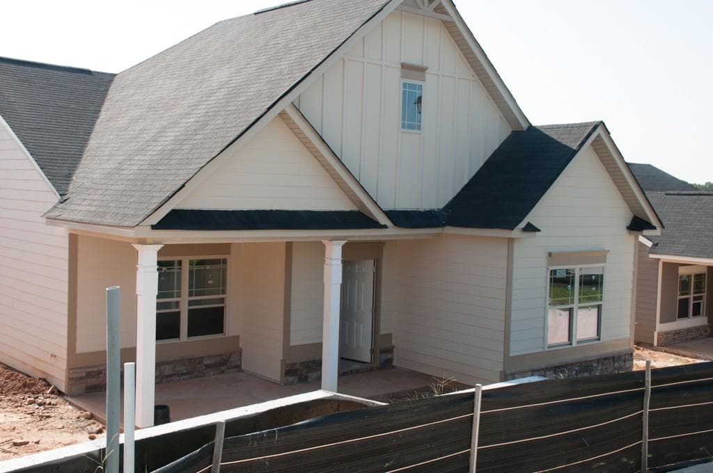 3 bedroom single family residence sold at 2972 Nairn Court, Douglasville, GA 30135