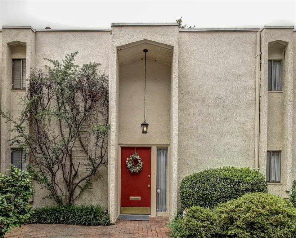 3 bedroom, 1,764 sq ft townhouse sold at 1321 S Ponce De Leon Avenue 1321, Atlanta, GA 30306