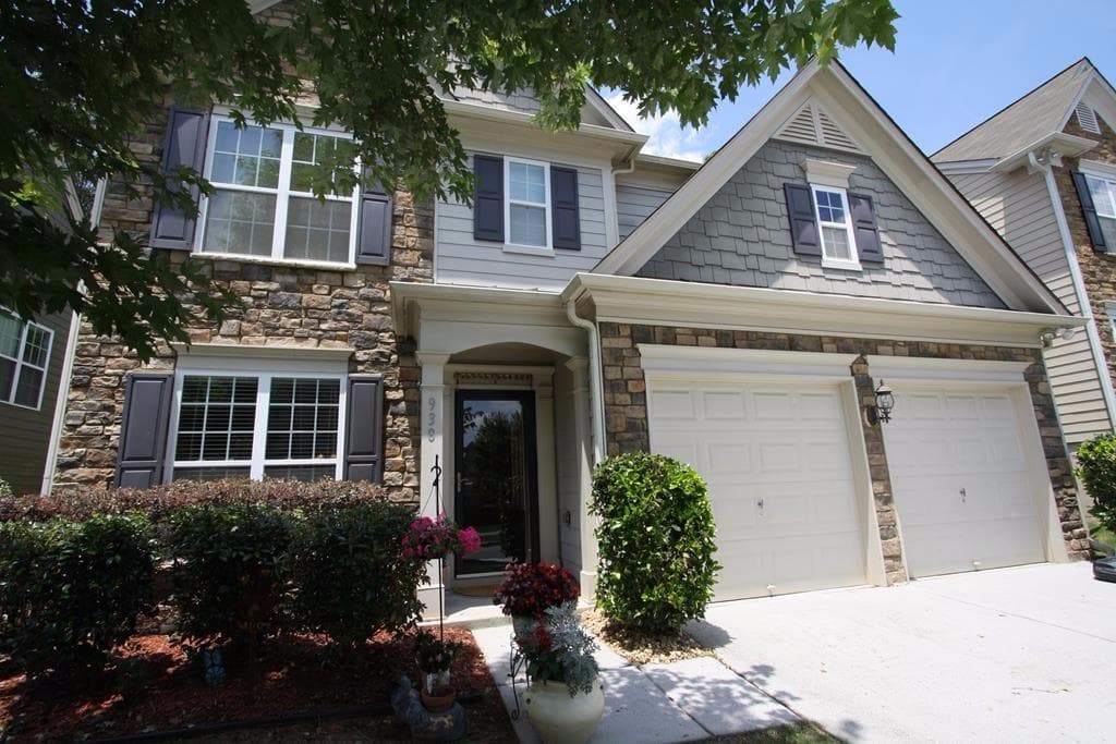 3 bedroom, 2,032 sq ft single family residence sold at 938 Idlewood Drive, Canton, GA 30115