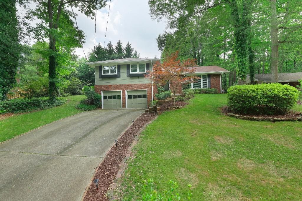 306 Heritage Lane, Alpharetta, GA 30009 — most recent listing photo