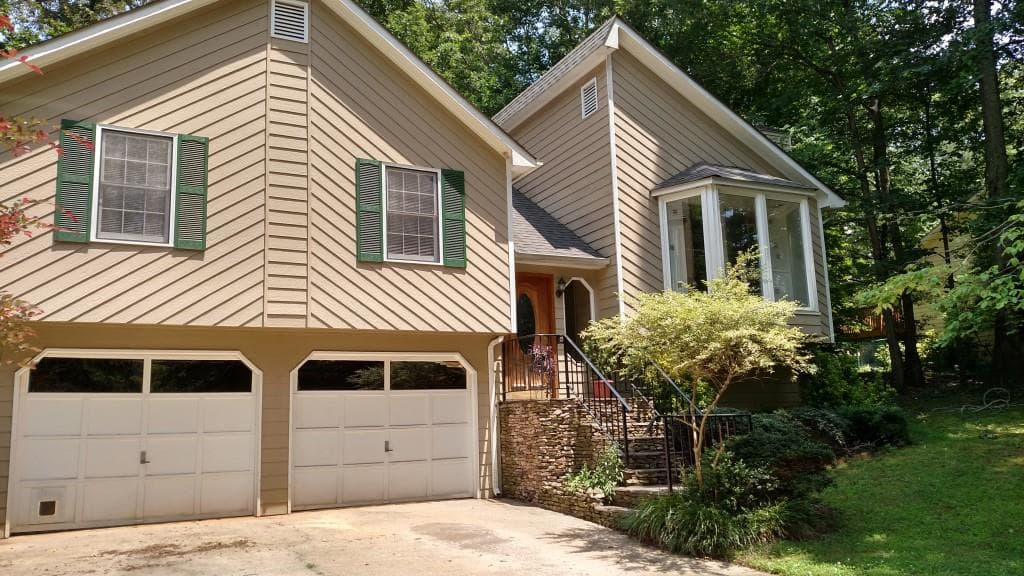 6628 Oak Farm Drive, Acworth, GA 30102 — most recent listing photo