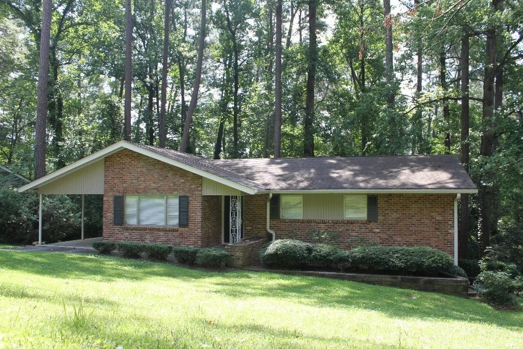 2839 Shady Valley Drive, Brookhaven, GA 30324 — most recent listing photo