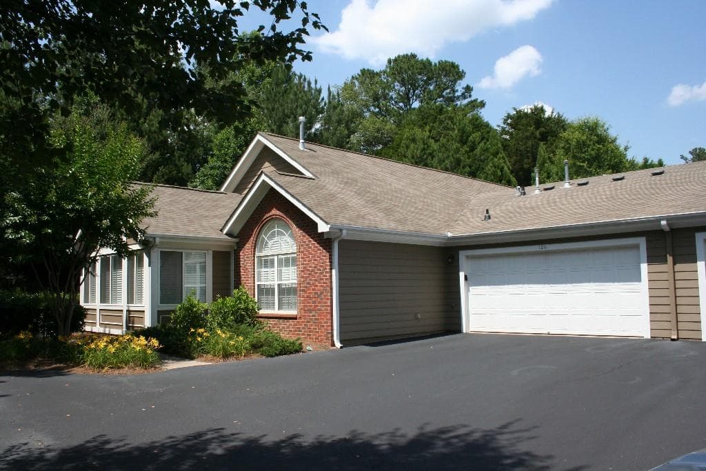 126 Vintage Club Circle 15, Marietta, GA 30066 — most recent listing photo