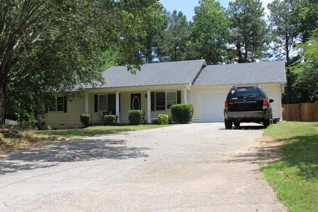 4 bedroom, 1,650 sq ft single family residence sold at 1245 Lob Lolly Way, Lawrenceville, GA 30043