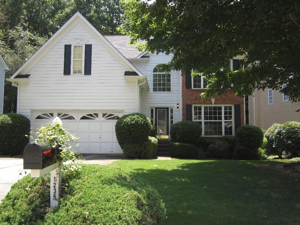 3 bedroom, 2,330 sq ft single family residence sold at 1235 Sugar Land Court, Lawrenceville, GA 30043