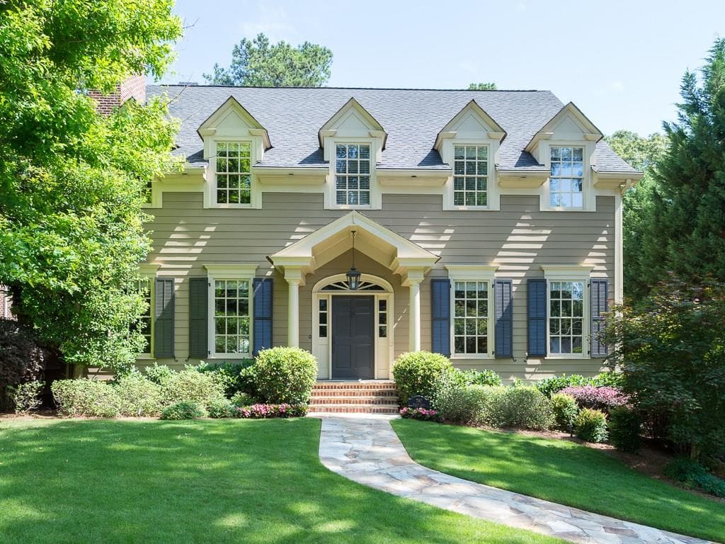 6 bedroom, 6,088 sq ft single family residence sold at 797 Wilson Road, Atlanta, GA 30318