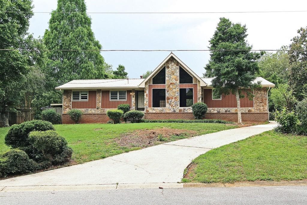 3 bedroom, 2,036 sq ft single family residence sold at 3339 oriole, Douglasville, GA 30135