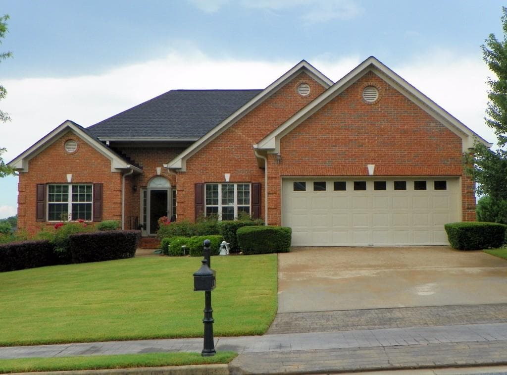 407 Myrtle Court, Loganville, GA 30052 — most recent listing photo