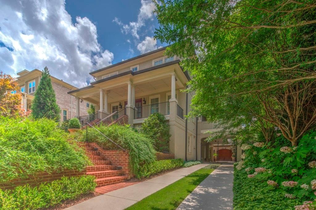 5 bedroom single family residence sold at 1299 Kendrick Road, Brookhaven, GA 30319